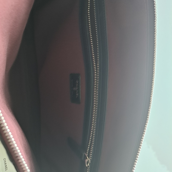 Chanel Black Quilted Laptop Sleeve - Picture 6 of 7